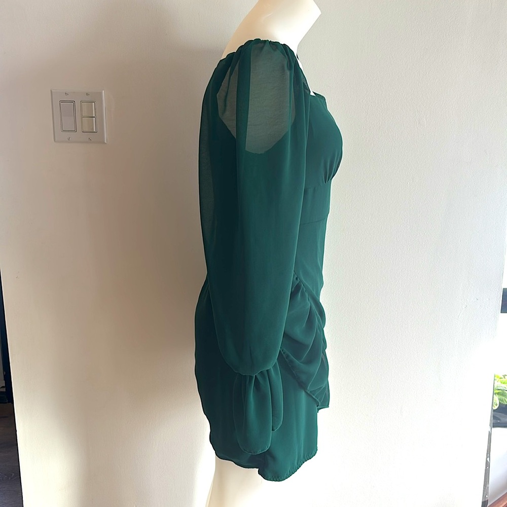 NWOT Elegant Semi Sheer Emerald Dress - Picture 7 of 9